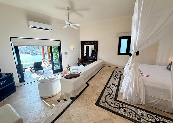 Tentaciones Boutique - Ocean View & Private Pools - Adults Only